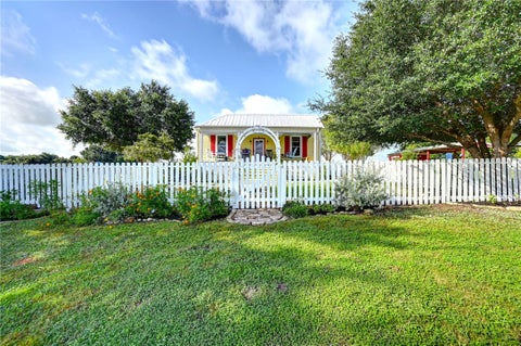 Tiny photo for 5850 Trackside Road, Chappell Hill, TX 77426 (MLS # 26009932)