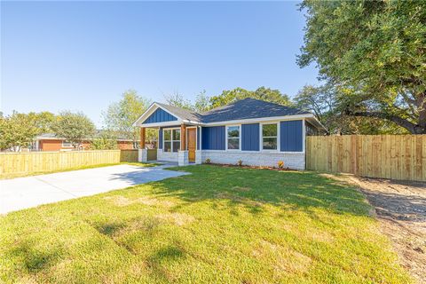Tiny photo for 910 Hammond Street, Bryan, TX 77803 (MLS # 25010754)