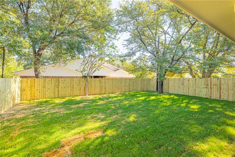 Tiny photo for 910 Hammond Street, Bryan, TX 77803 (MLS # 25010754)