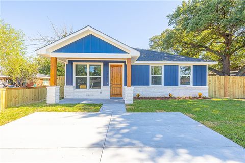 Photo of 910 Hammond Street, Bryan, TX 77803 (MLS # 25010754)