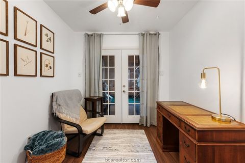 Tiny photo for 2907 Broadmoor Dr, Bryan, TX 77802 (MLS # 26002301)