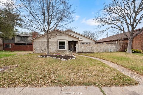 Tiny photo for 2907 Broadmoor Dr, Bryan, TX 77802 (MLS # 26002301)