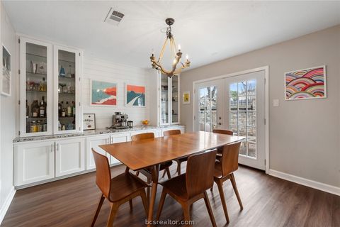 Tiny photo for 2907 Broadmoor Dr, Bryan, TX 77802 (MLS # 26002301)