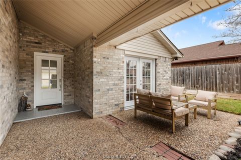 Tiny photo for 2907 Broadmoor Dr, Bryan, TX 77802 (MLS # 26002301)