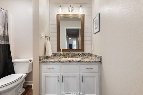 Tiny photo for 2907 Broadmoor Dr, Bryan, TX 77802 (MLS # 26002301)