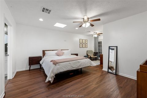 Tiny photo for 2907 Broadmoor Dr, Bryan, TX 77802 (MLS # 26002301)