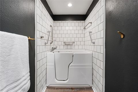 Tiny photo for 2907 Broadmoor Dr, Bryan, TX 77802 (MLS # 26002301)