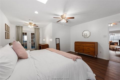 Tiny photo for 2907 Broadmoor Dr, Bryan, TX 77802 (MLS # 26002301)