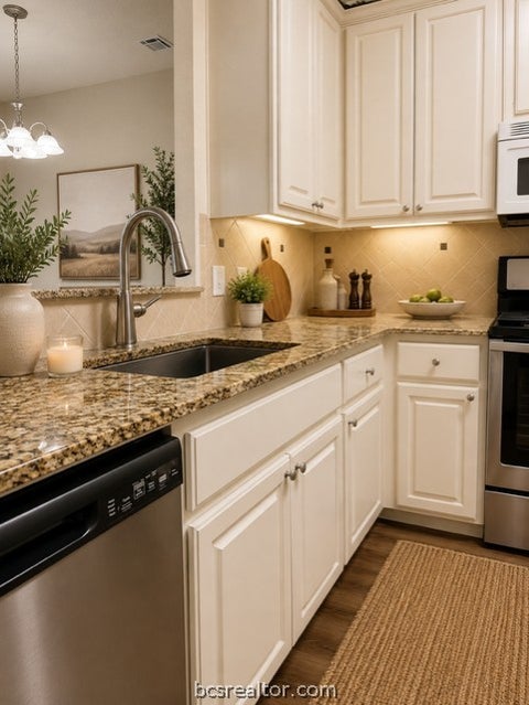 Tiny photo for 1702 Deacon Drive #303, College Station, TX 77845 (MLS # 26010550)