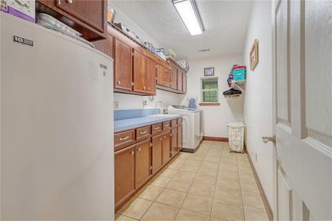 Tiny photo for 26 Woodland Hills Dr Drive, Huntsville, TX 77320 (MLS # 26010661)