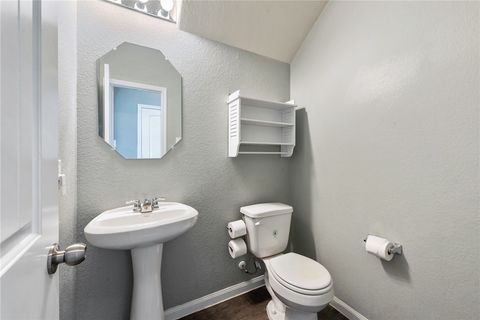 Tiny photo for 992 Crossing Drive, Bryan, TX 77803 (MLS # 26001679)