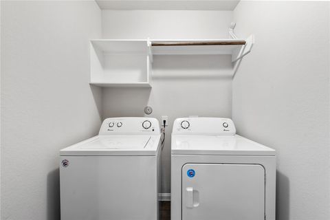 Tiny photo for 992 Crossing Drive, Bryan, TX 77803 (MLS # 26001679)