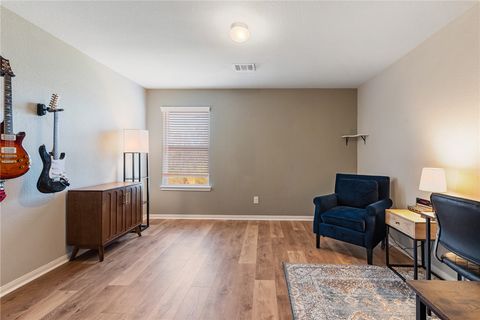 Tiny photo for 992 Crossing Drive, Bryan, TX 77803 (MLS # 26001679)