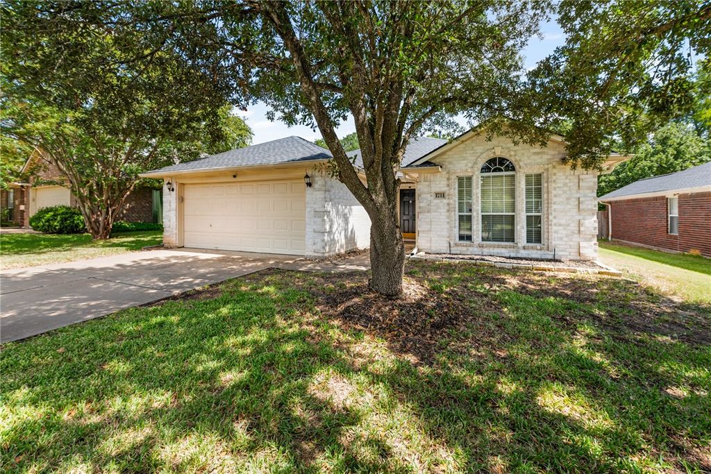 Photo of 1711 Beaver Pond Court, Bryan, TX 77807 (MLS # 26002797)