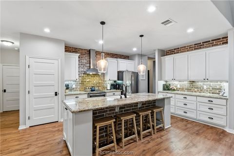 Tiny photo for 9669 Woodview Drive, College Station, TX 77845 (MLS # 26005527)