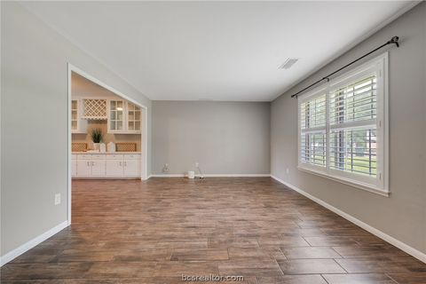 Tiny photo for 2505 Willow Bend Drive, Bryan, TX 77802 (MLS # 26006730)