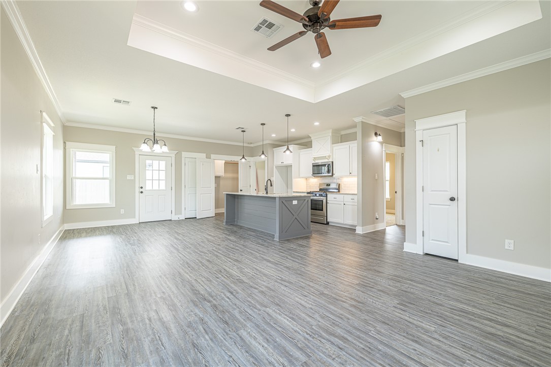 Bryan, Texas 77803, United States, 3 Bedrooms Bedrooms, ,2 BathroomsBathrooms,Residential,Pending,112735