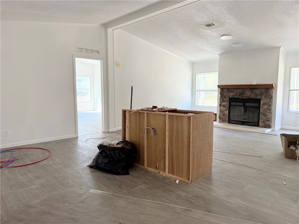 414 Oak Hollow