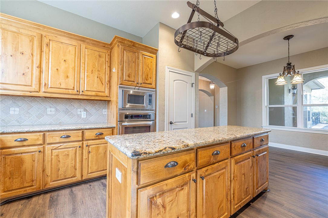 College Station, Texas 77845, United States, 4 Bedrooms Bedrooms, ,5 BathroomsBathrooms,Residential,Active,88792