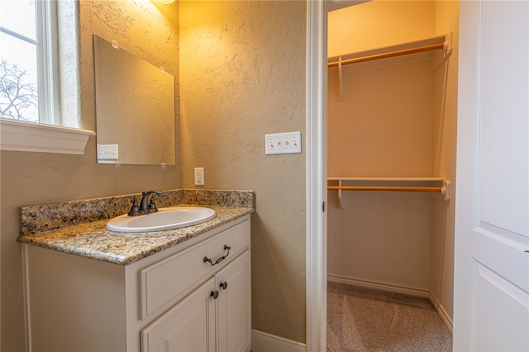 College Station, Texas 77845, United States, 4 Bedrooms Bedrooms, ,5 BathroomsBathrooms,Residential,Active,88792