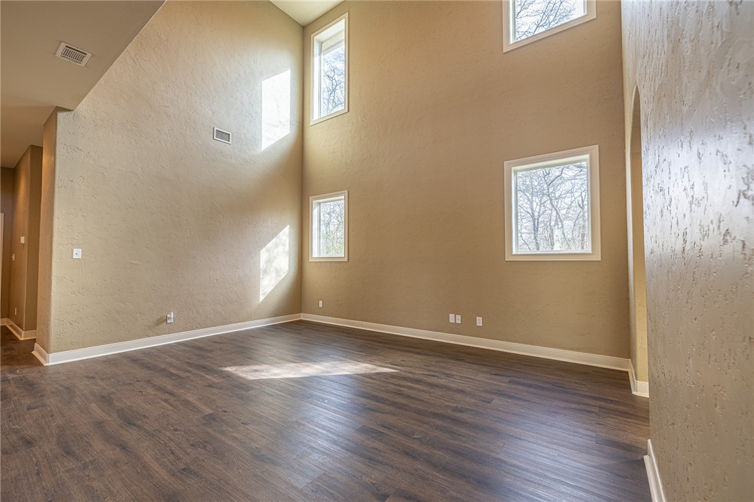 College Station, Texas 77845, United States, 4 Bedrooms Bedrooms, ,5 BathroomsBathrooms,Residential,Active,88792