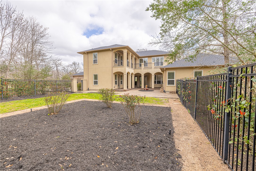 College Station, Texas 77845, United States, 4 Bedrooms Bedrooms, ,5 BathroomsBathrooms,Residential,Active,88792