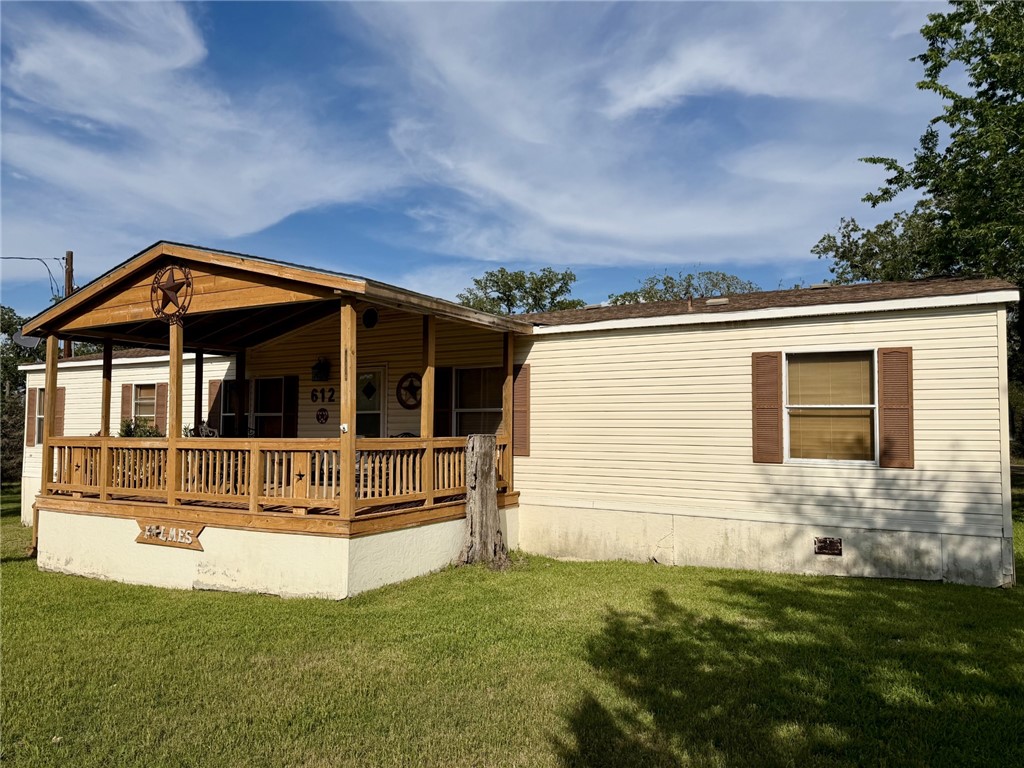 612 Sweetgum Ln