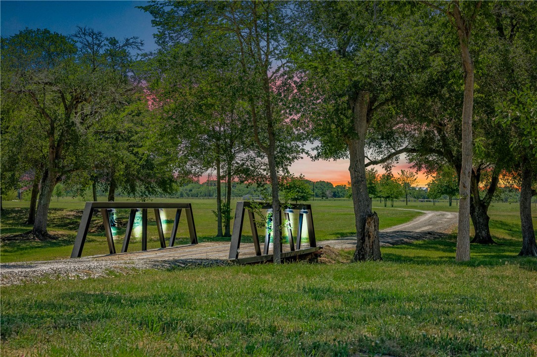 1923 County Road 202