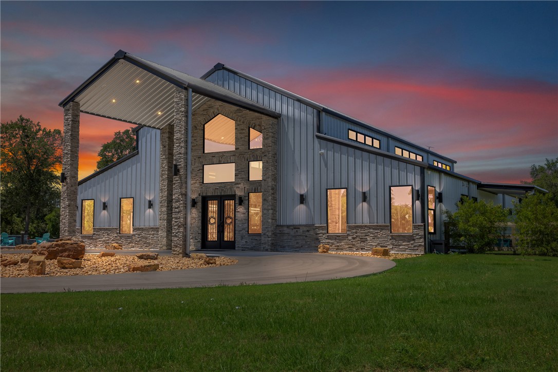 1923 County Road 202