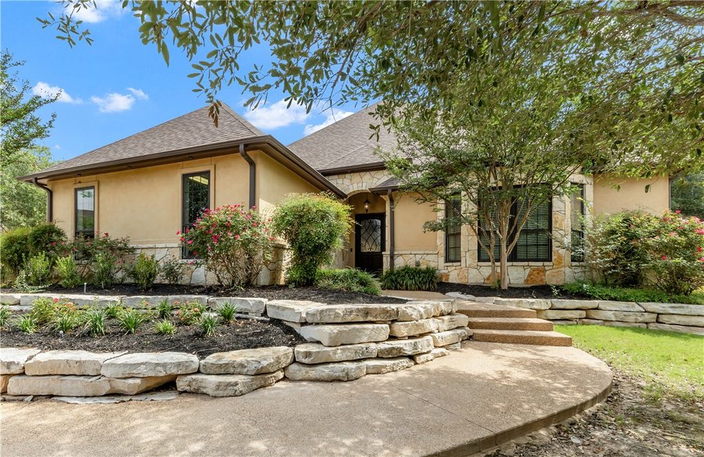 Photo of 3212 Laurel Trace Court, Bryan, TX 77807 (MLS # 25006350)