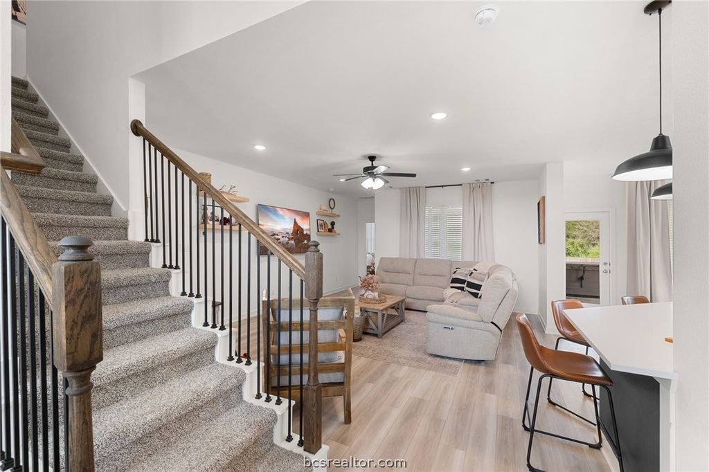 Photo of 1356 Kingsgate Drive, Bryan, TX 77807 (MLS # 26006860)