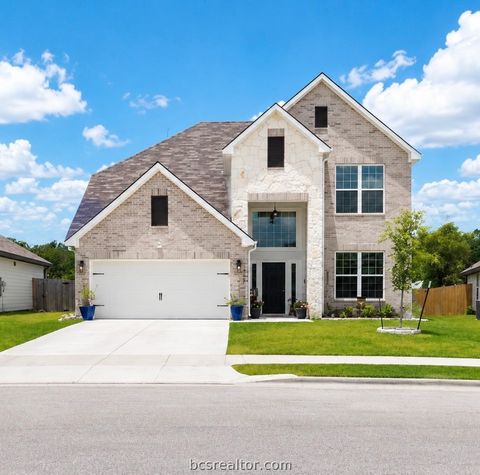 Photo of 1356 Kingsgate Drive, Bryan, TX 77807 (MLS # 26006860)