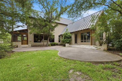Tiny photo for 9201 Lake Forest Court N, College Station, TX 77845 (MLS # 26004893)