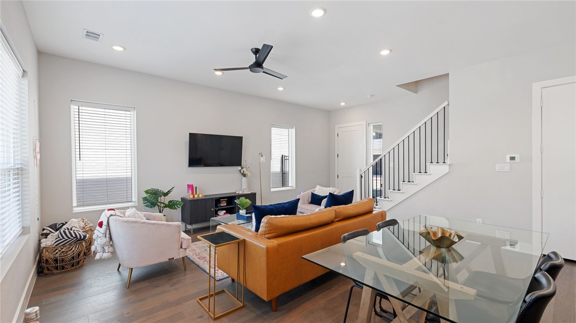 College Station, Texas 77840, United States, 4 Bedrooms Bedrooms, ,5 BathroomsBathrooms,Residential,Active,249762