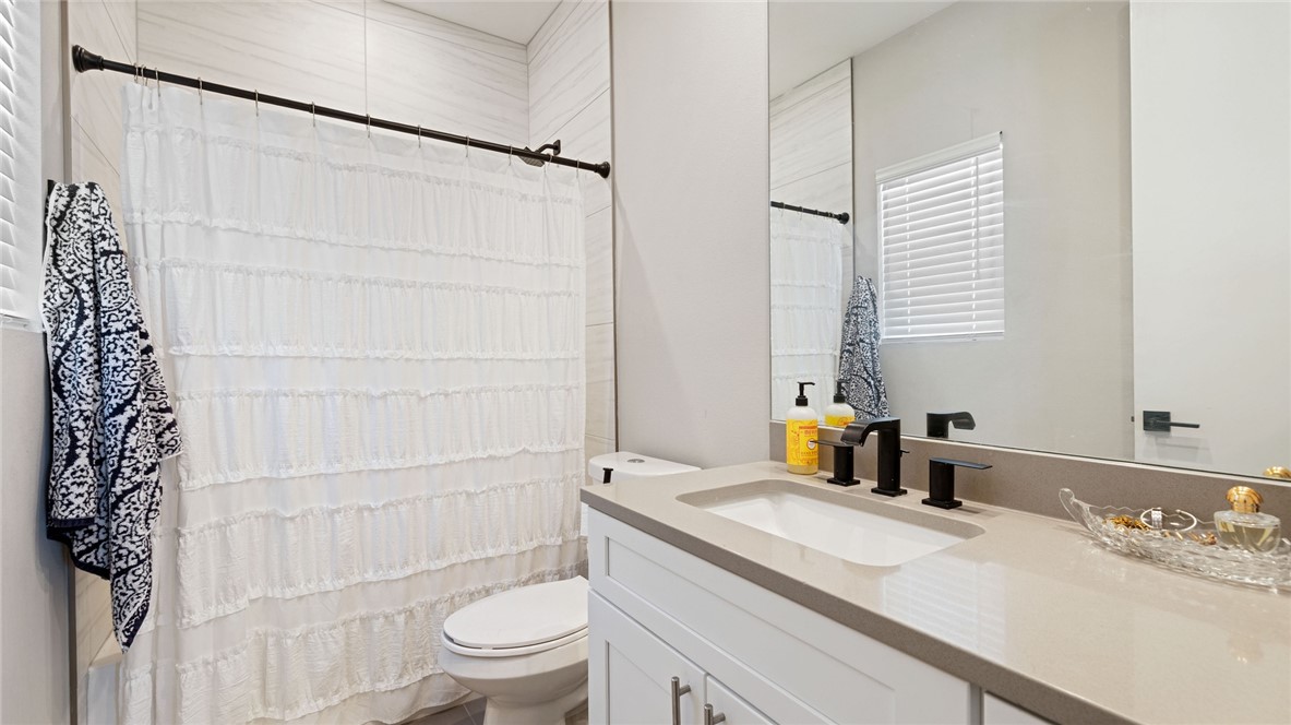 College Station, Texas 77840, United States, 4 Bedrooms Bedrooms, ,5 BathroomsBathrooms,Residential,Active,249762