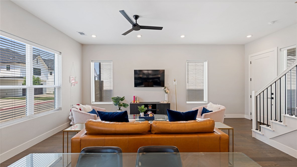 College Station, Texas 77840, United States, 4 Bedrooms Bedrooms, ,5 BathroomsBathrooms,Residential,Active,249762