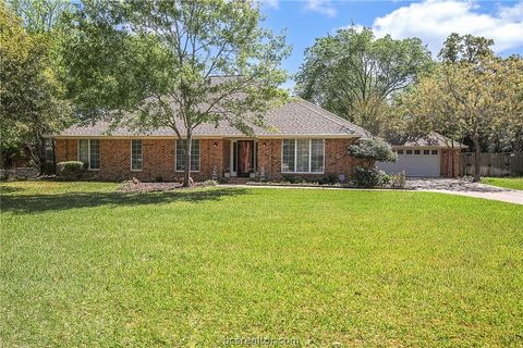 Tiny photo for 1104 Carmel Court Ct, College Station, TX 77845 (MLS # 26002378)