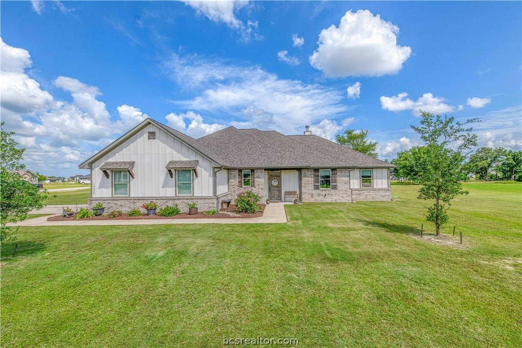 Photo of 10398 Bourbon Lane, Bryan, TX 77808 (MLS # 26010970)