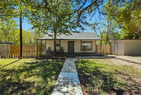 Photo of 1527 Boone Street, Bryan, TX 77803 (MLS # 26011982)