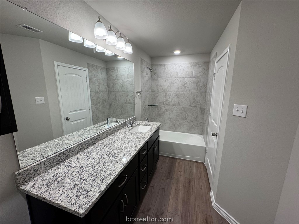 College Station, Texas 77845, United States, 4 Bedrooms Bedrooms, ,2 BathroomsBathrooms,Residential,Pending,63065