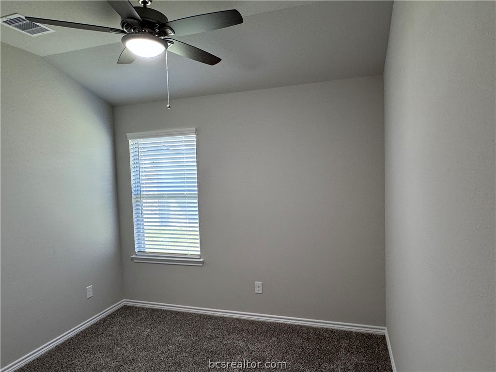 College Station, Texas 77845, United States, 4 Bedrooms Bedrooms, ,2 BathroomsBathrooms,Residential,Pending,63065