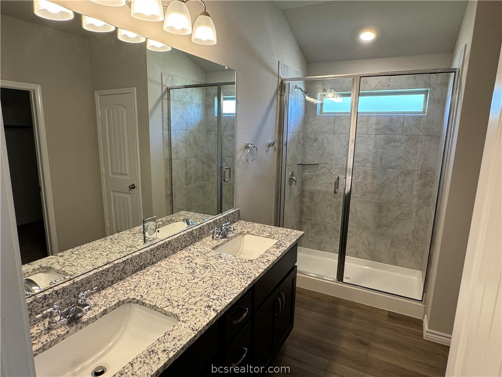 College Station, Texas 77845, United States, 4 Bedrooms Bedrooms, ,2 BathroomsBathrooms,Residential,Pending,63065