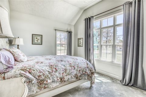 Tiny photo for 1018 7th Street, Somerville, TX 77879 (MLS # 26003109)