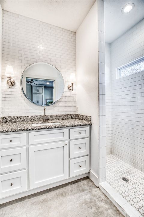 Tiny photo for 1018 7th Street, Somerville, TX 77879 (MLS # 26003109)