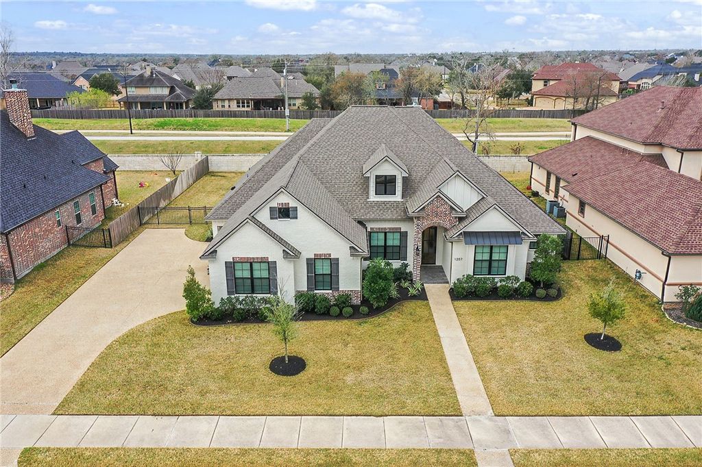 Photo of 1207 Quarry Oaks Drive, College Station, TX 77845 (MLS # 26001894)