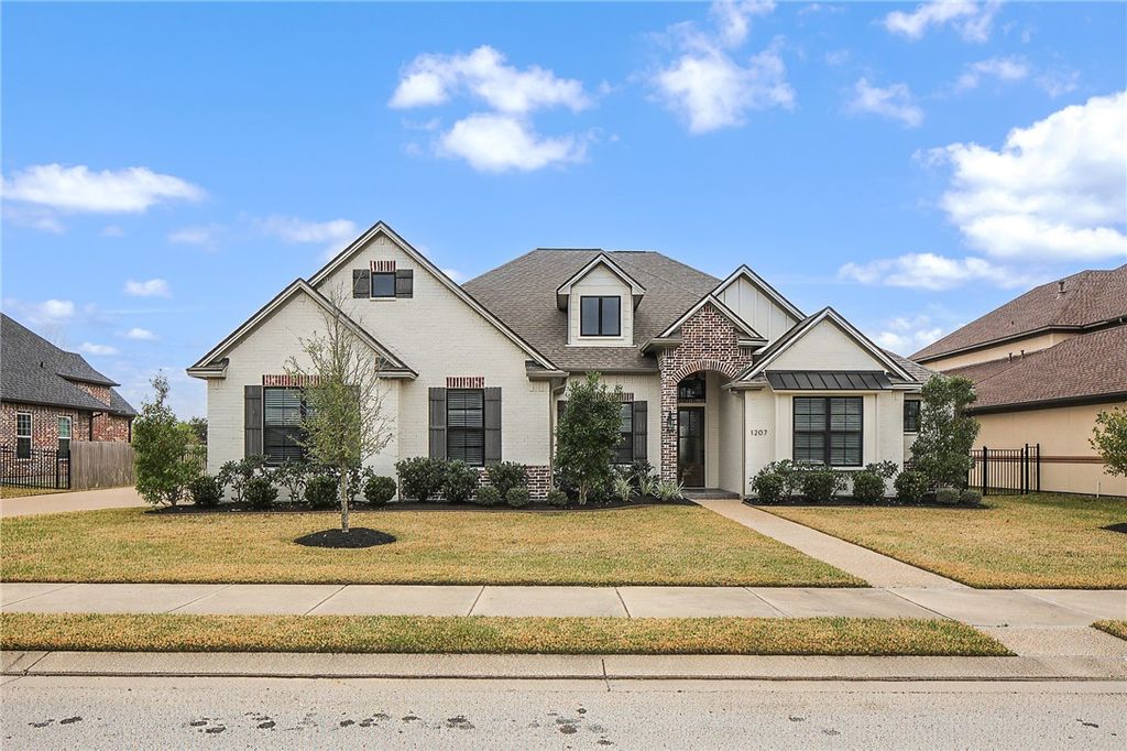 Photo of 1207 Quarry Oaks Drive, College Station, TX 77845 (MLS # 26001894)
