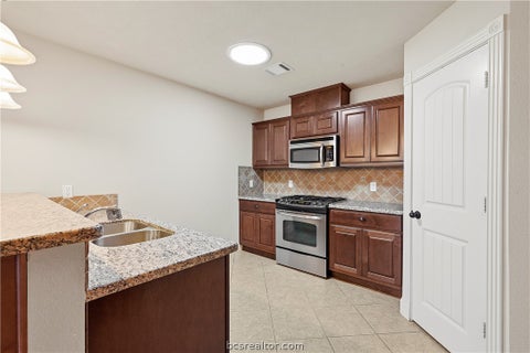 Tiny photo for 1815 Lakeshore Circle, College Station, TX 77845 (MLS # 26007510)