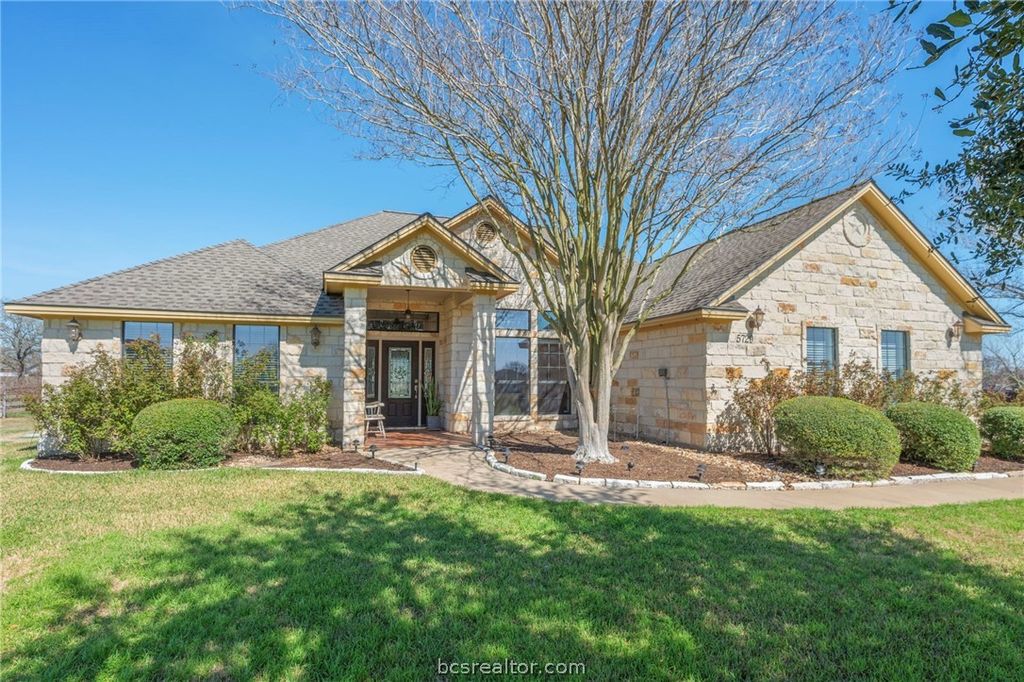 Photo of 5729 Easterling Drive, Bryan, TX 77808 (MLS # 26002296)
