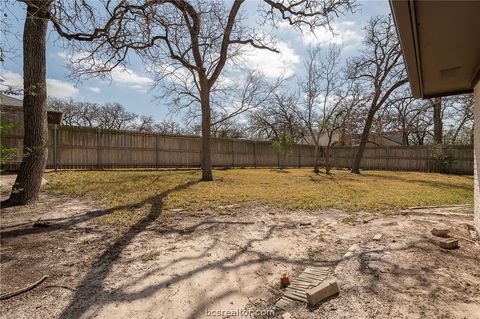 Tiny photo for 1404 Angelina Circle, College Station, TX 77840 (MLS # 26002563)