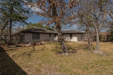 Tiny photo for 1404 Angelina Circle, College Station, TX 77840 (MLS # 26002563)